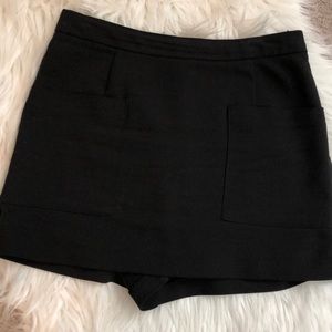 Black Skort